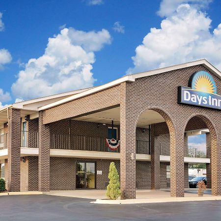 Days Inn By Wyndham Demopolis Dış mekan fotoğraf