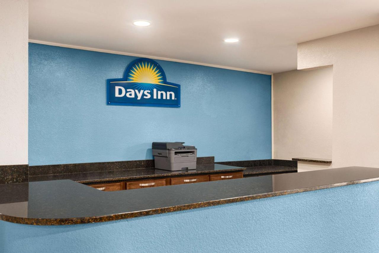 Days Inn By Wyndham Demopolis Dış mekan fotoğraf