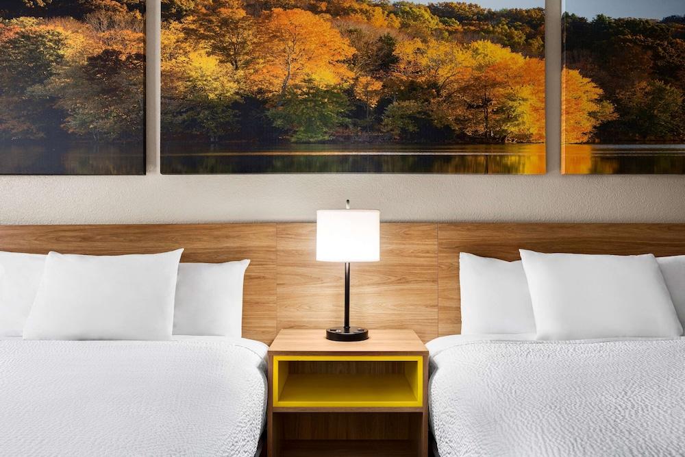 Days Inn By Wyndham Demopolis Dış mekan fotoğraf